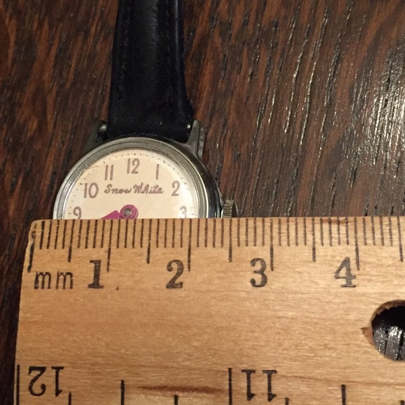 Vintage Snow White US Time Wind Watch - Picture 7 of 8